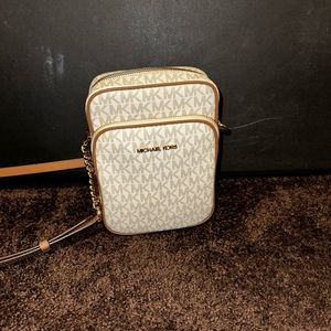 Michael Kors crossbody